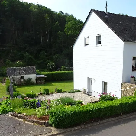 Apartment Close To Hiking And Cycling Trails *