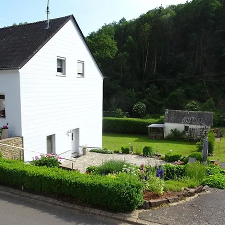 Apartment Close To Hiking And Cycling Trails *