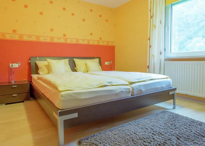 Waxweiler Riverside Retreat דירה Lambertsberg